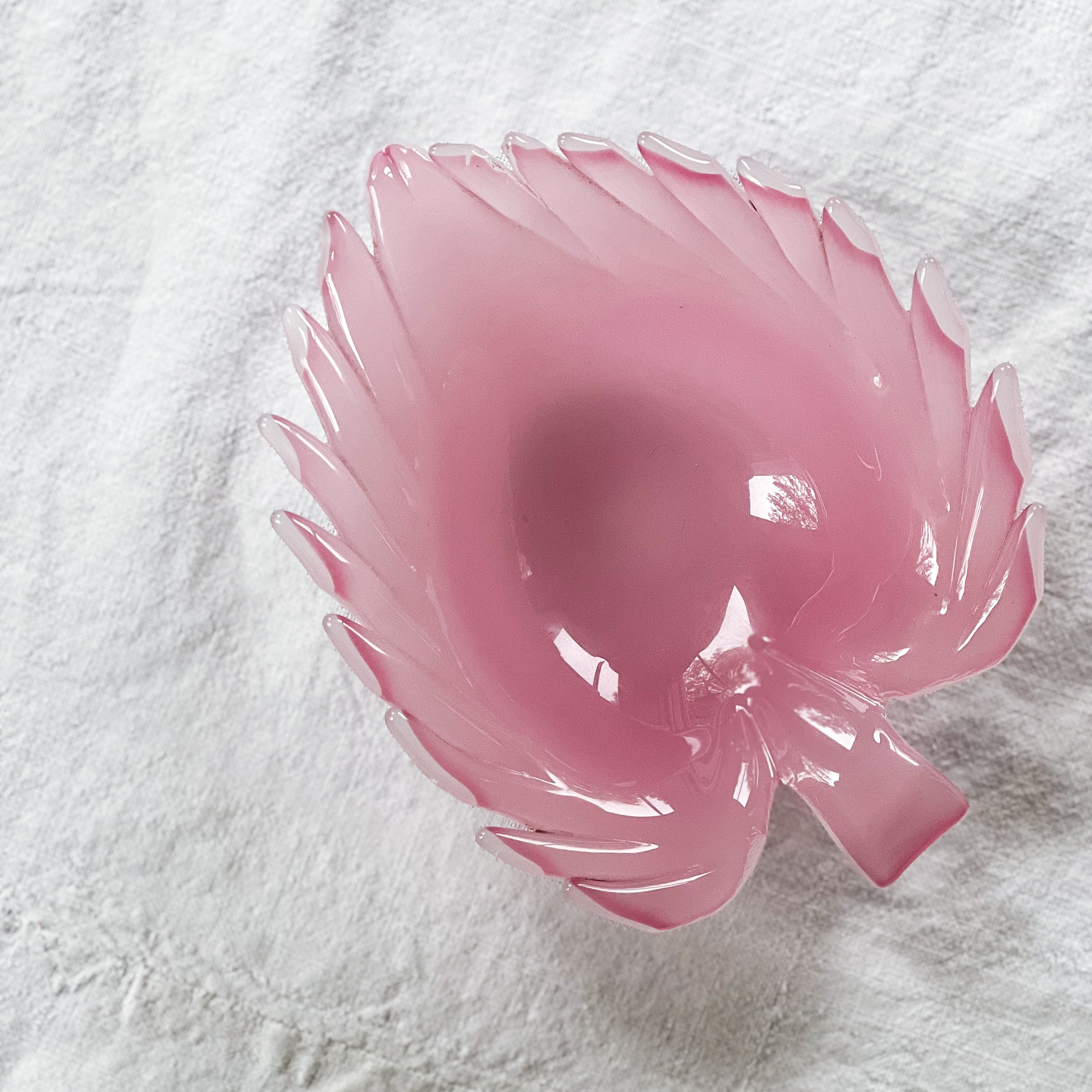 Pink Leaf Dish