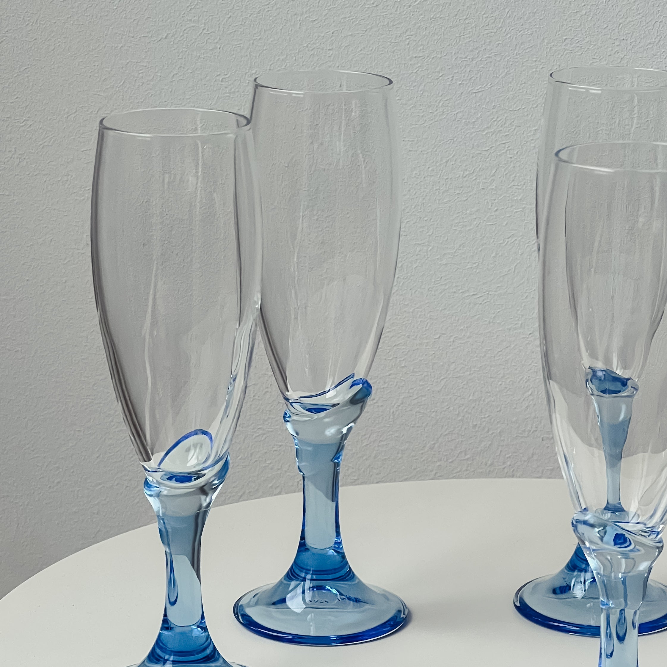 Wavy Stem Champagne Flutes (6x)