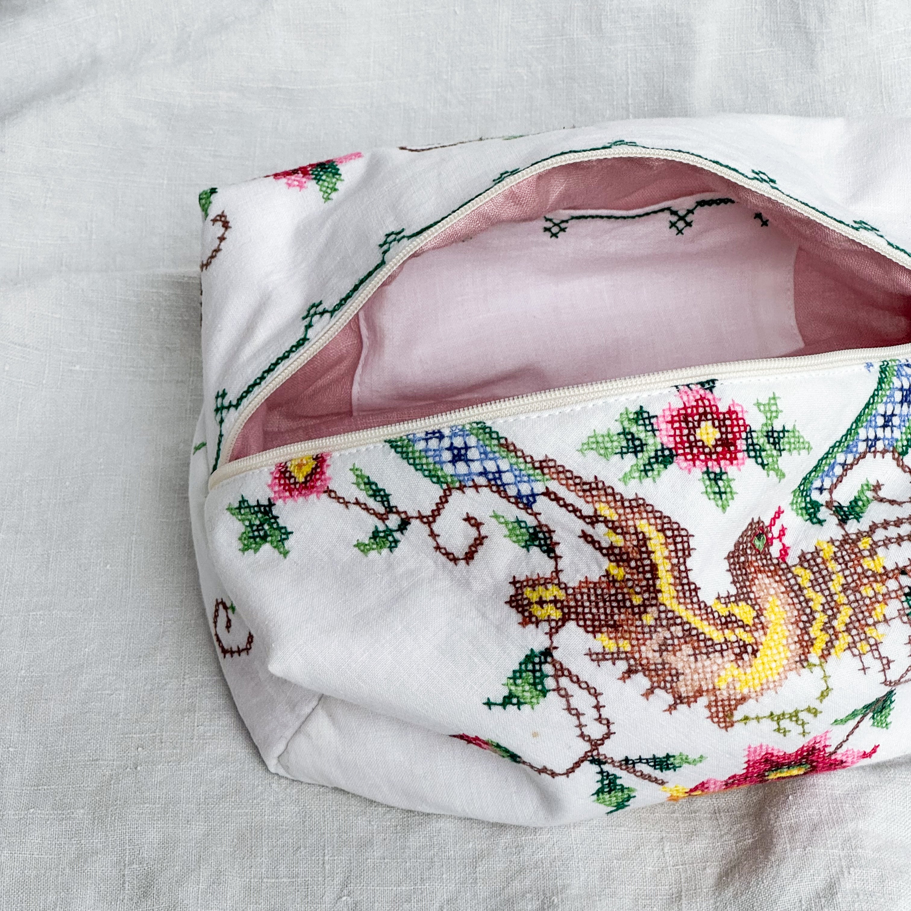 Grande Cross Stitch Bird