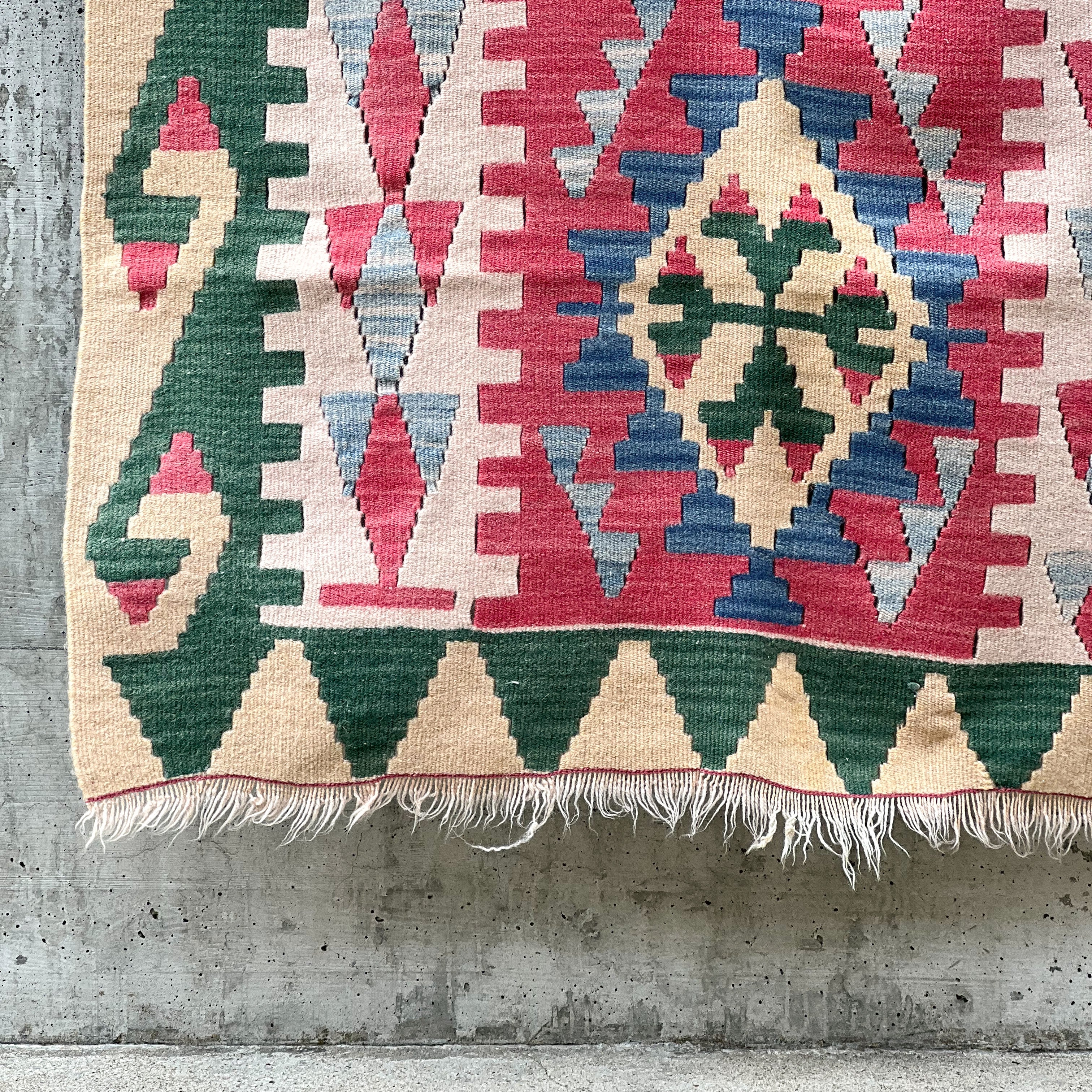 Ella Kilim