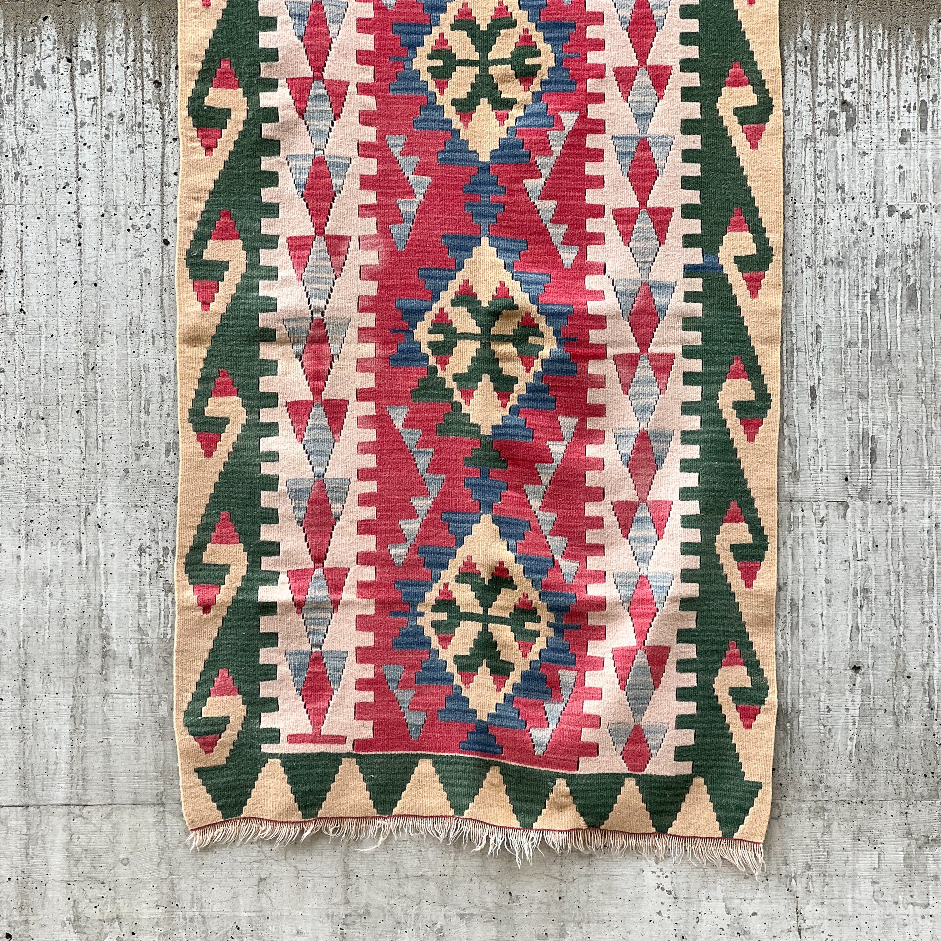 Ella Kilim