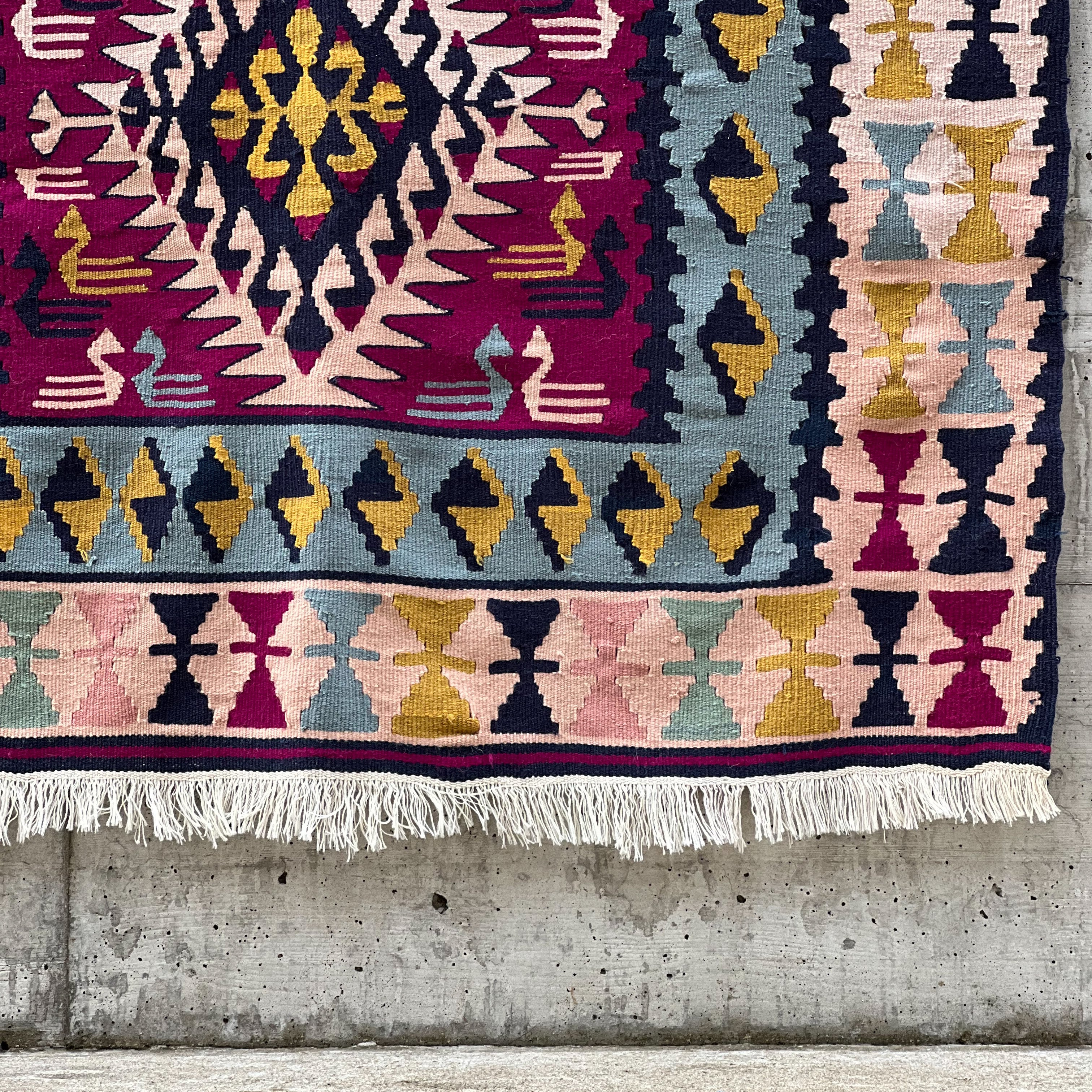 Bari Kilim