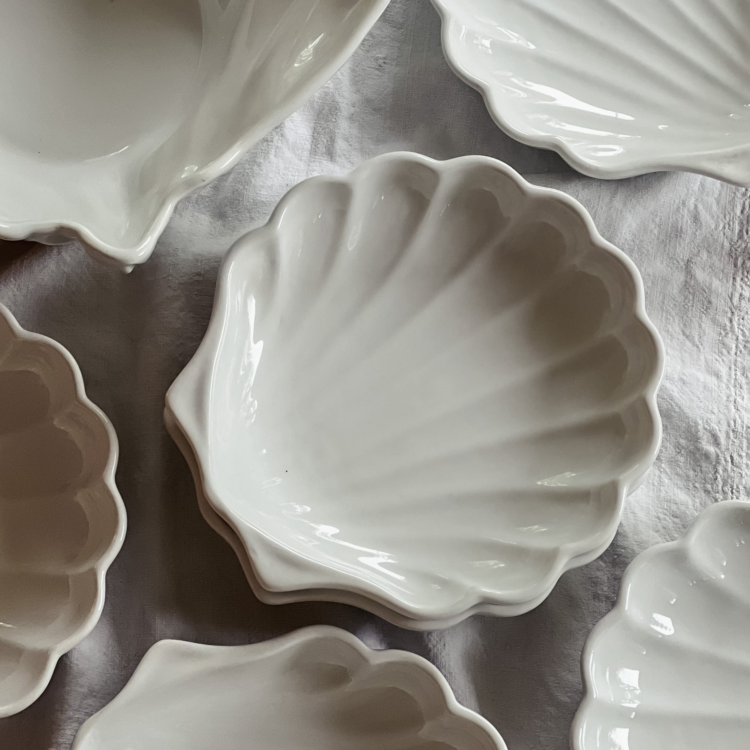 Vintage Shell Dish Set