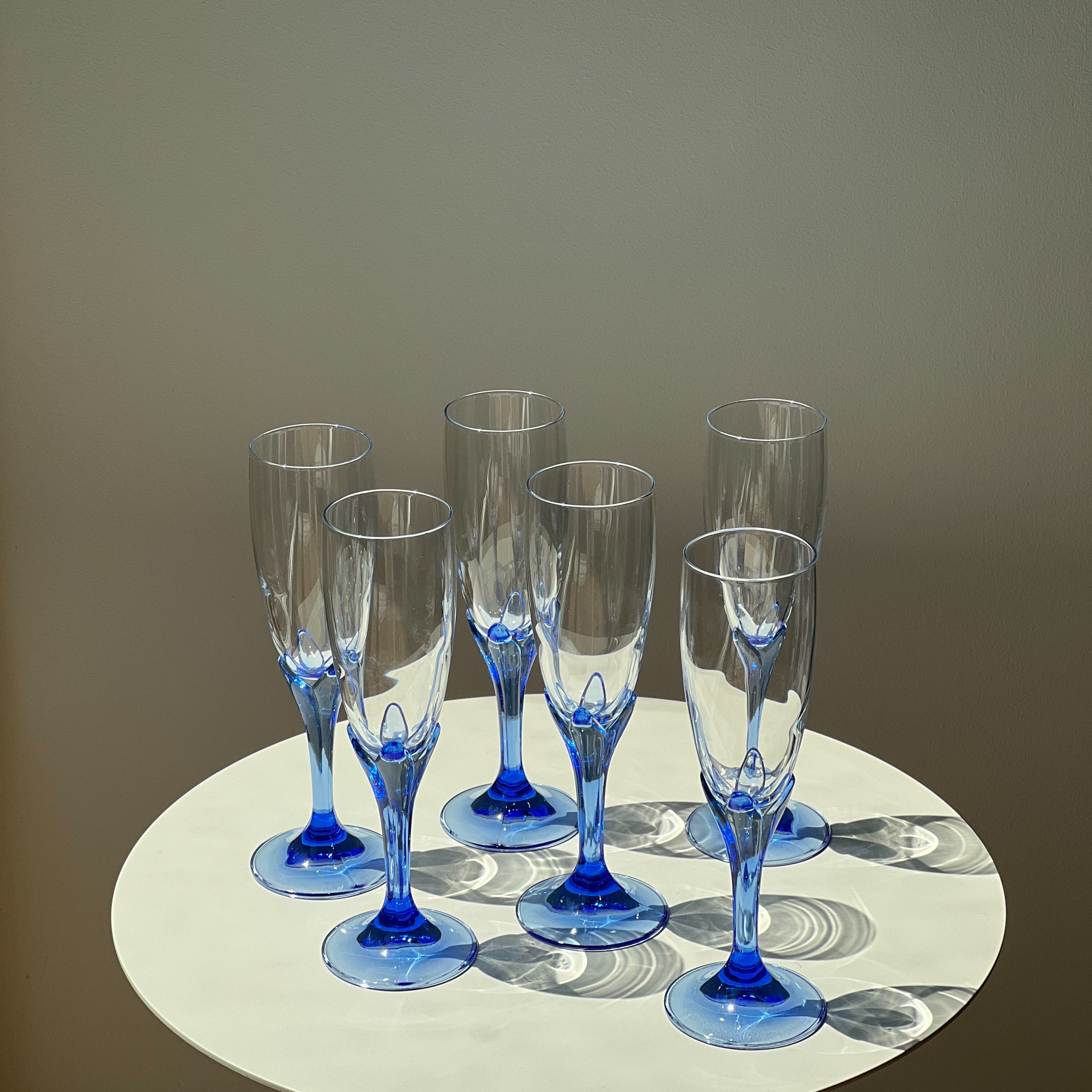 Blue Bouquet Champagne Flutes