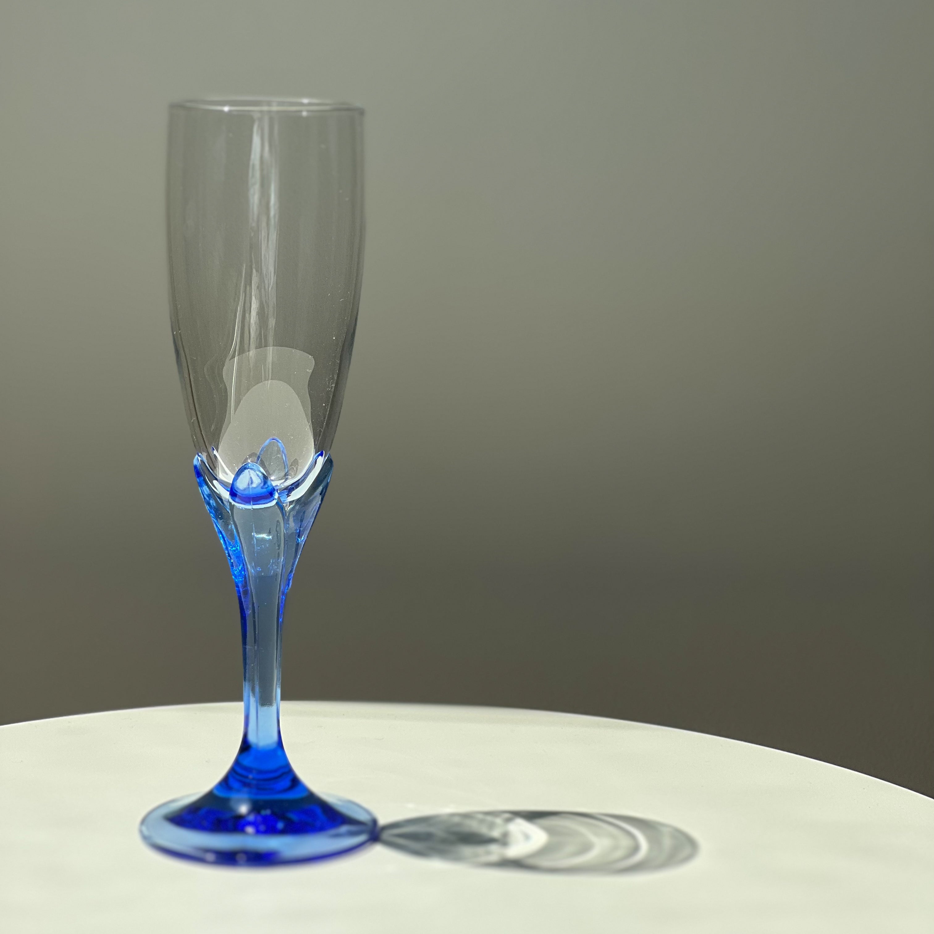 Blue Bouquet Champagne Flutes