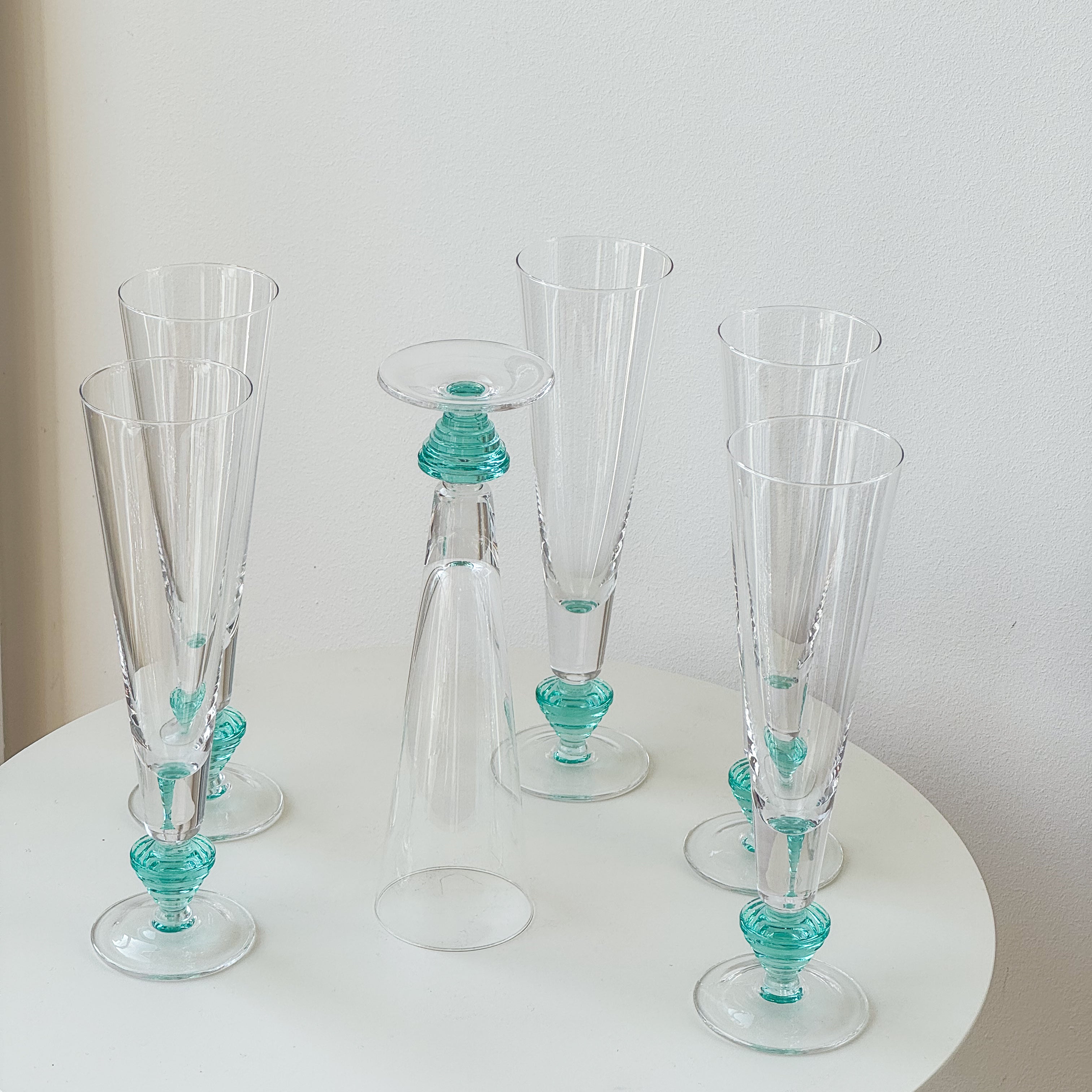 Geometric Stem Champagne Flutes