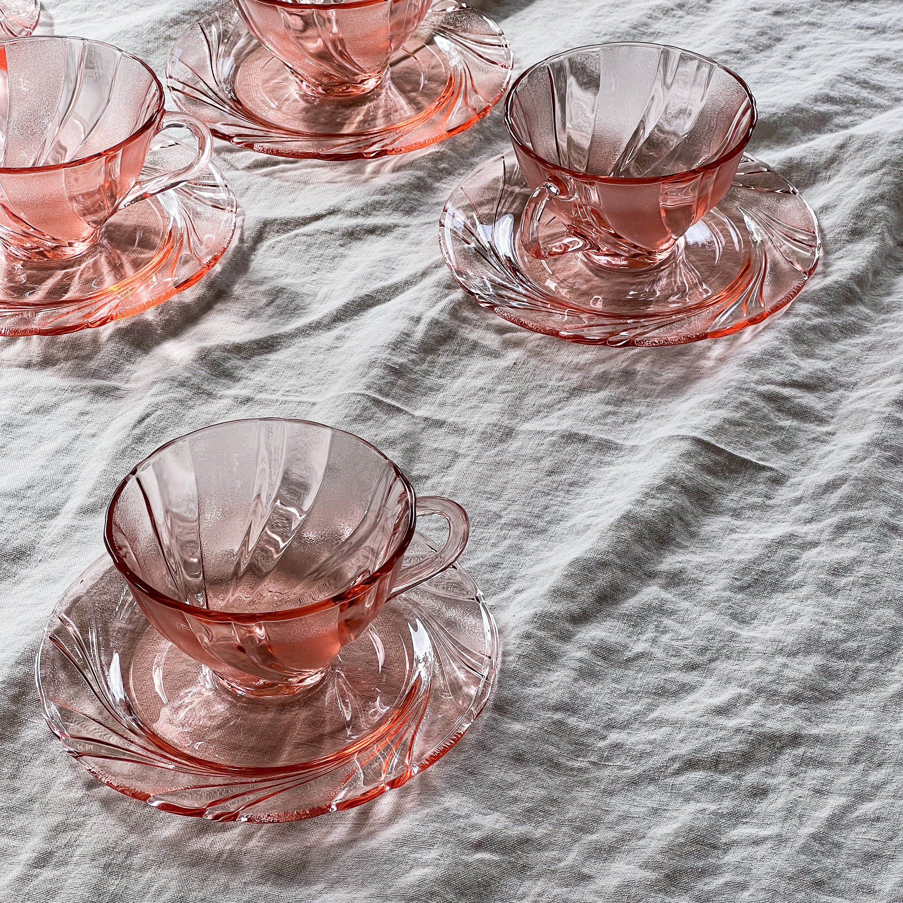 Pink Swirly Cappuccino Set