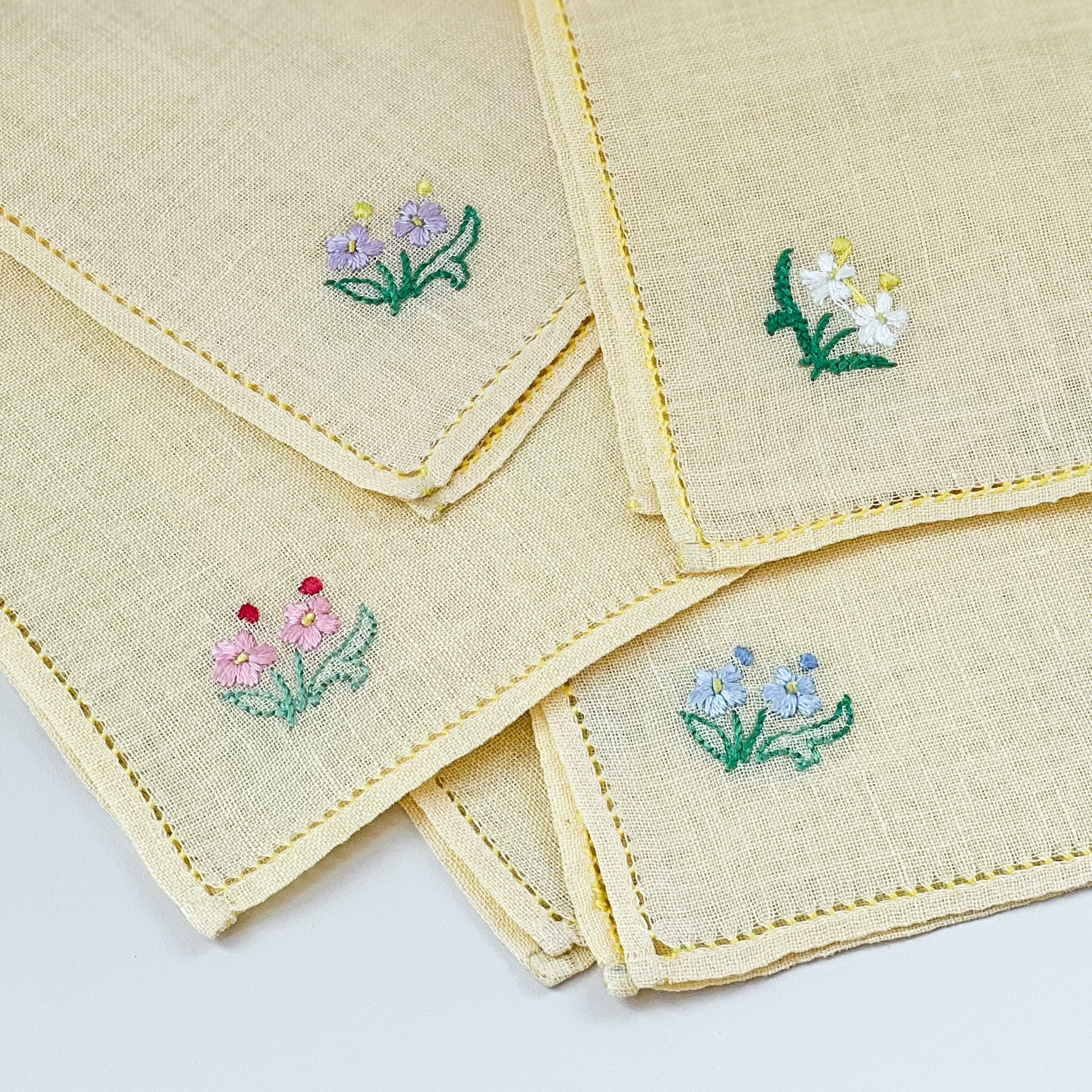 Yellow Floral Table Linen Set