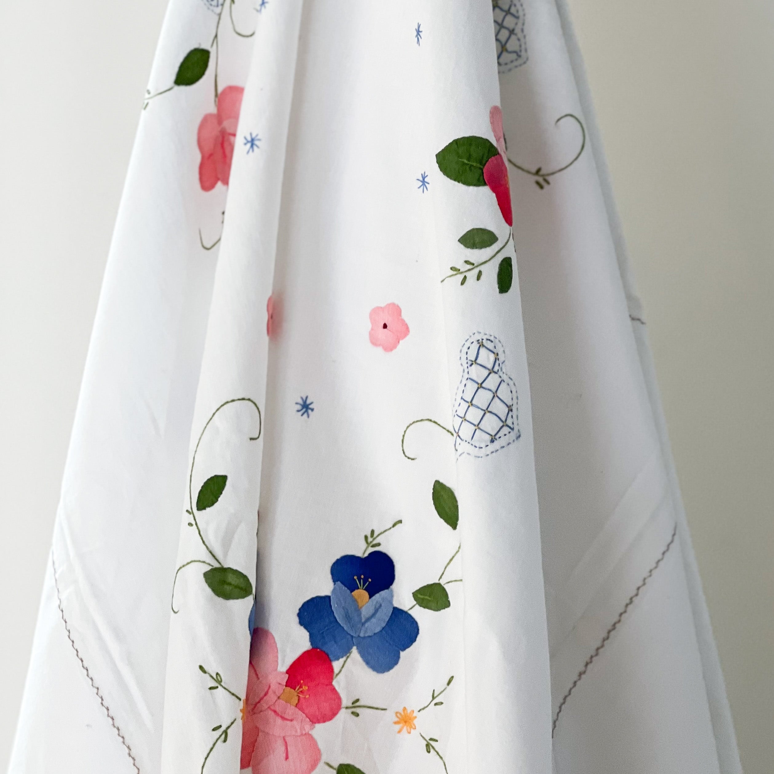 Appliqué Table Linen Set