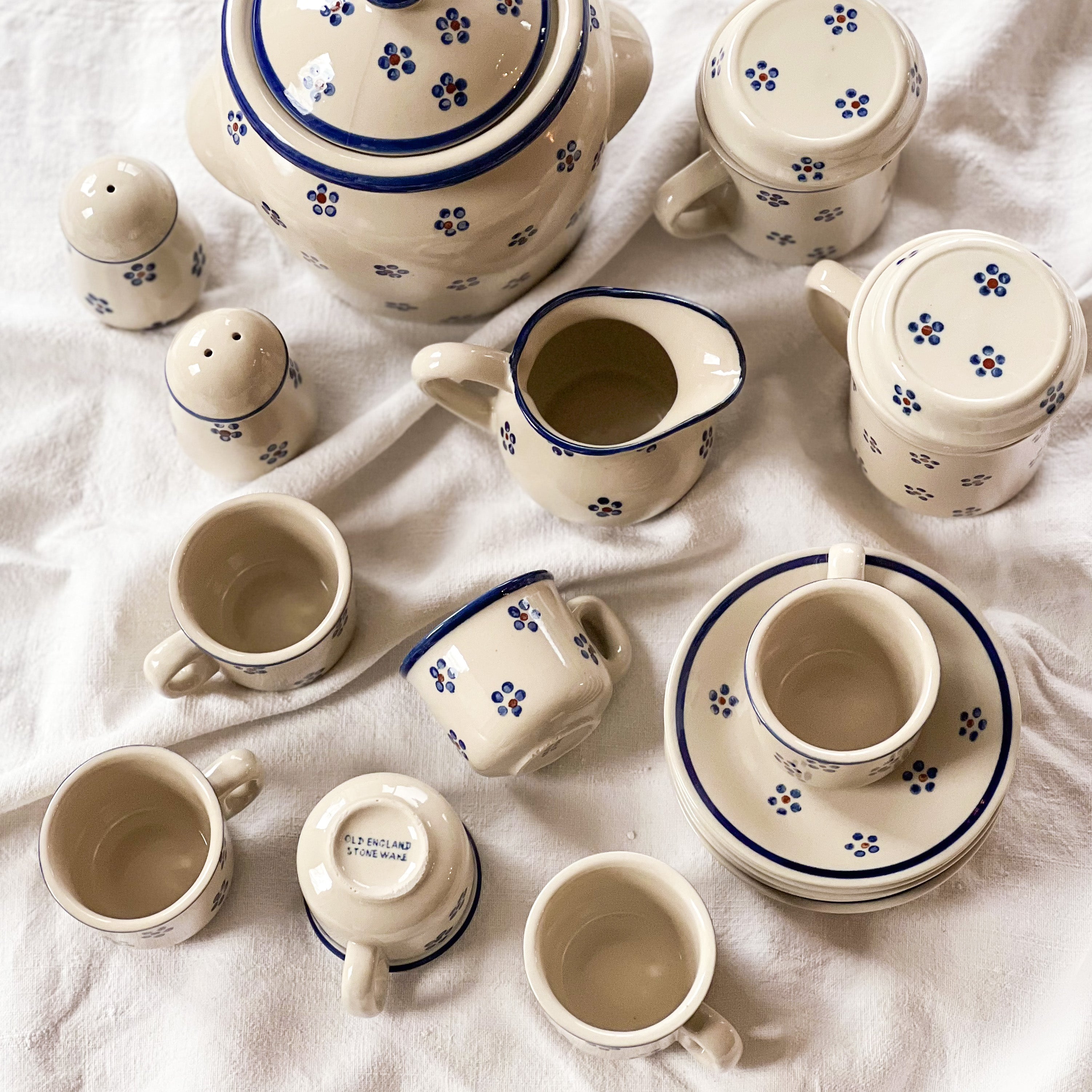 Floral Kitchen Set
