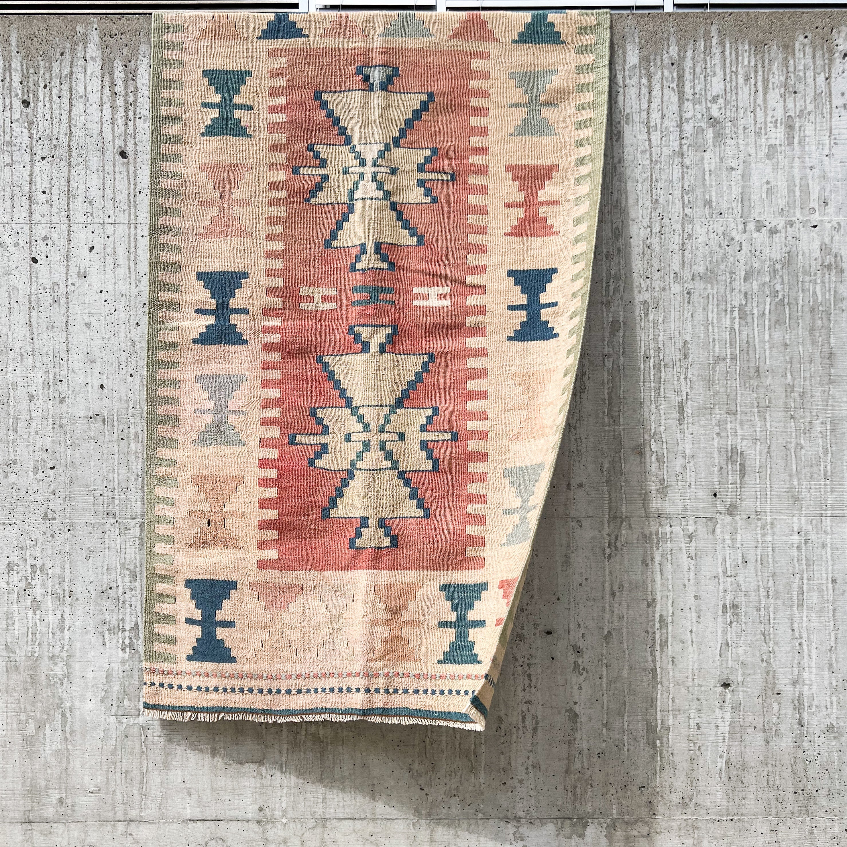 Faro Kilim