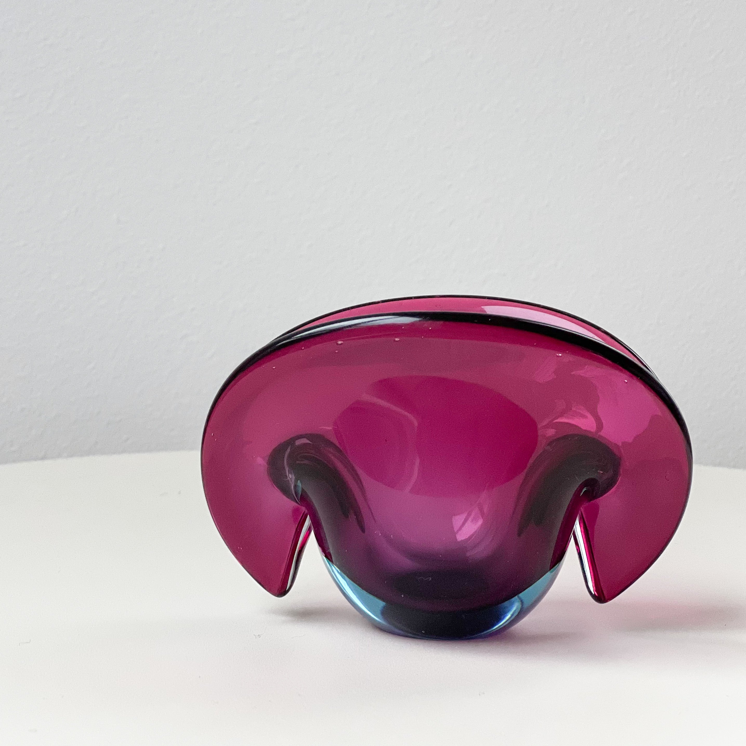 Magenta Murano Shell