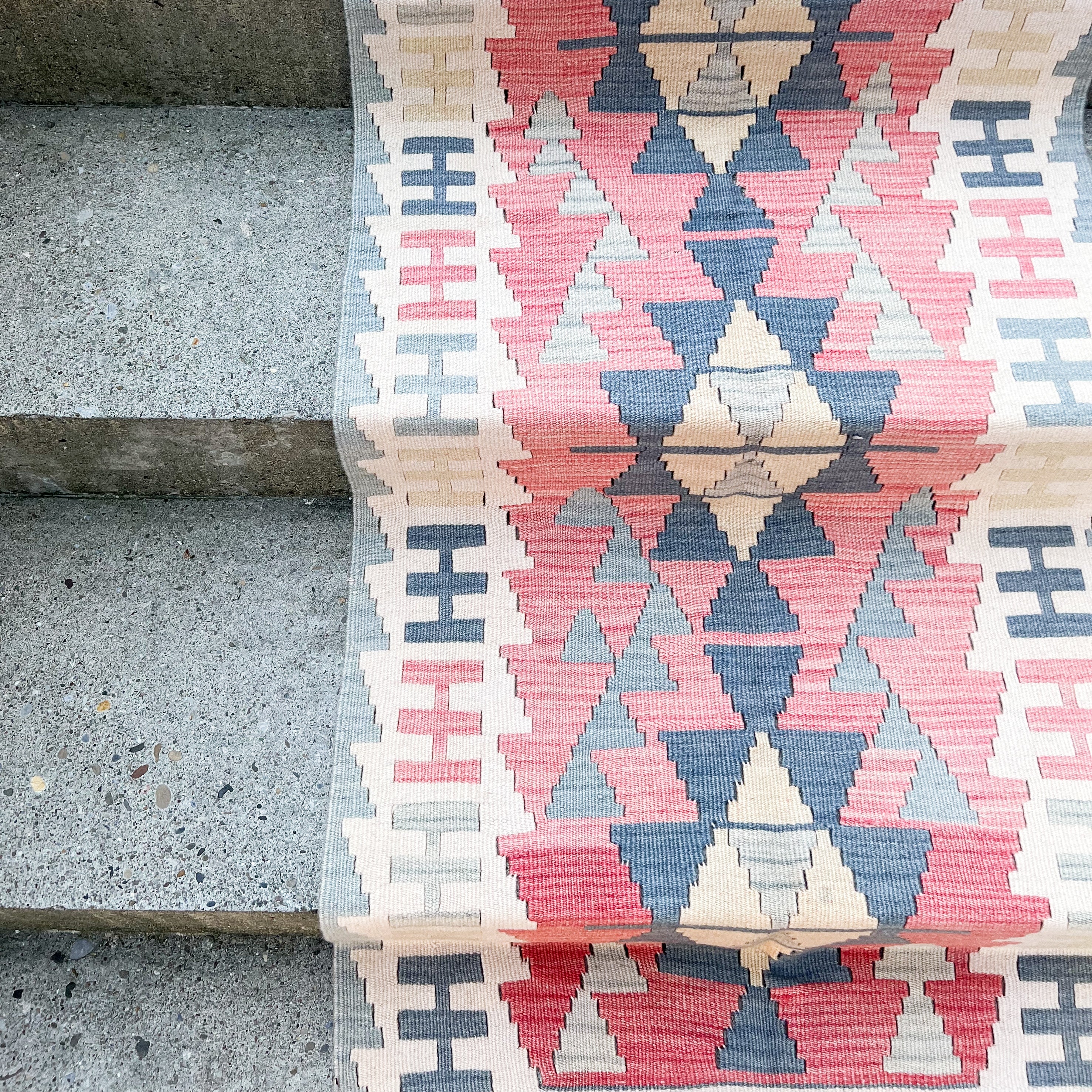 Oia Kilim