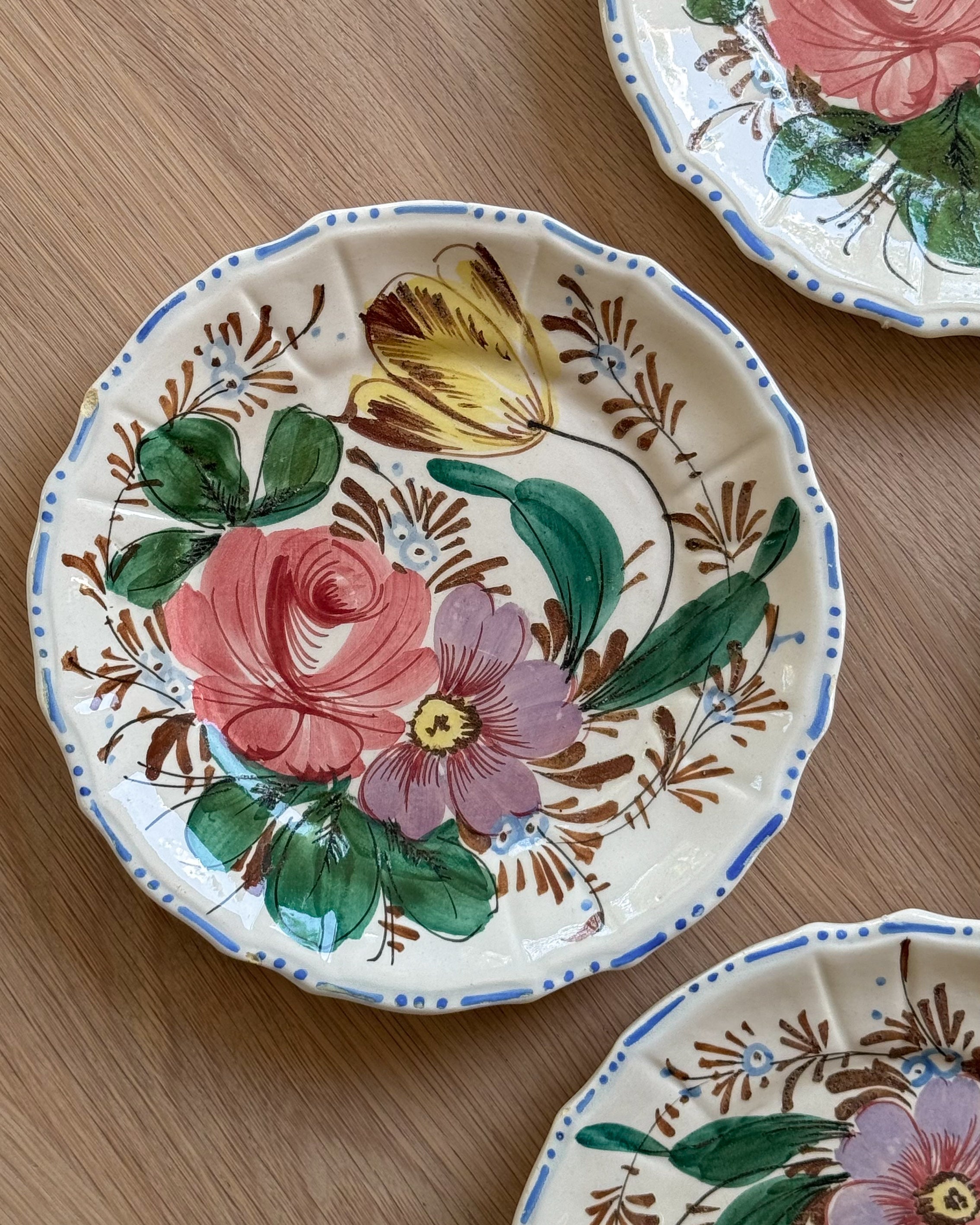 Nove Rose Dessert Plates